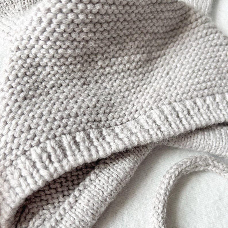 Newborn Merino Wool Bunny Set – Hand-Knitted Hat & Booties